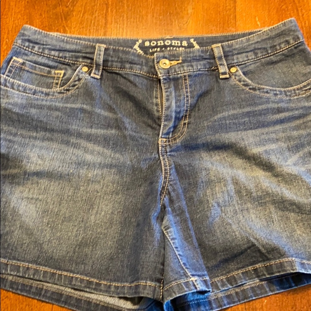 Ladies denim shorts